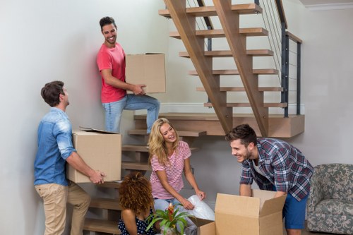 Local removals planning for homes in Barnes