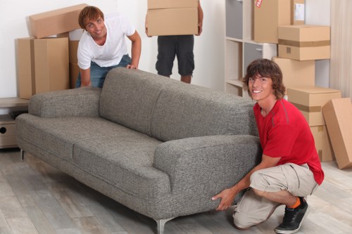 Moving truck hire support for residential customers in Barnes