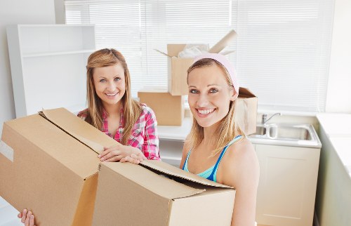 Packing support for fragile household items during a Barnes move